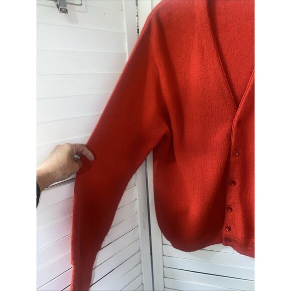 Men’s 60s Vintage Jockey Red Cardigan Sweater Acrylic Button Up Sz Medium - Picture 4 of 7